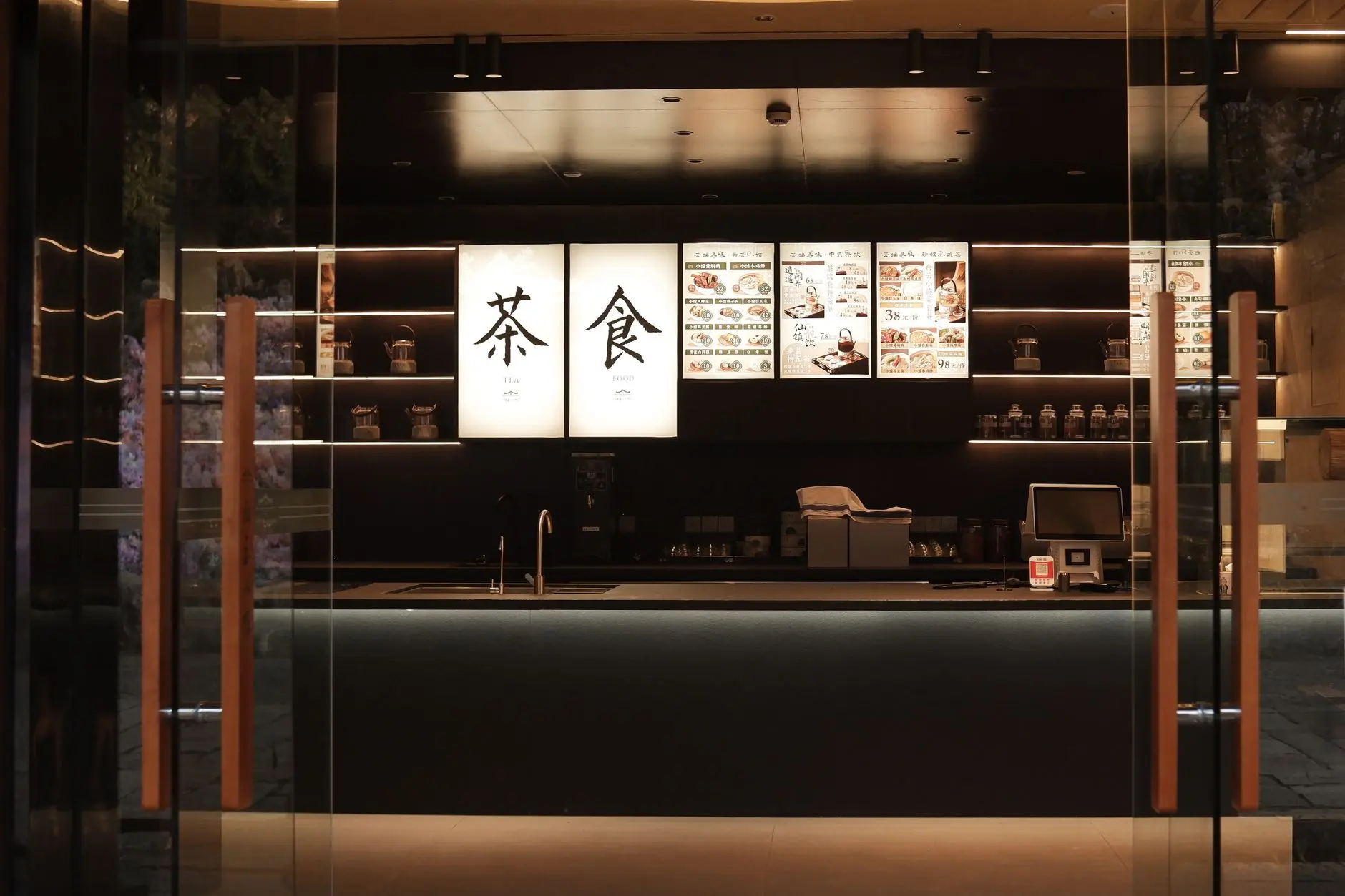 海南企业画册设计：从品牌形象到市场推广的关键要素