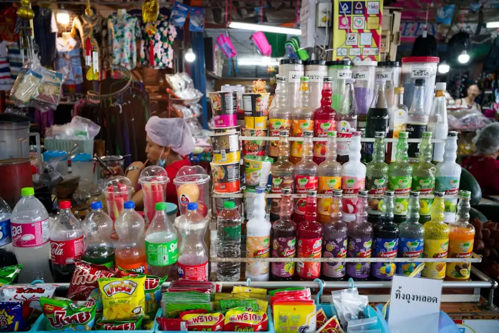 企业画册与产品单页设计中的色彩搭配与品牌一致性分析