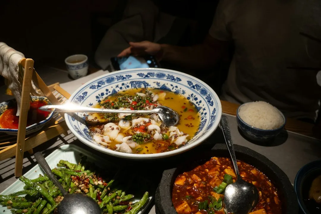 海南中小企业产品画册设计中的色彩搭配与视觉传达技巧